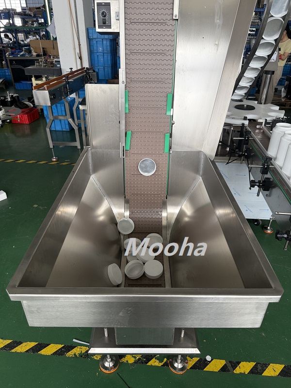 auto cap screwing machine (5)