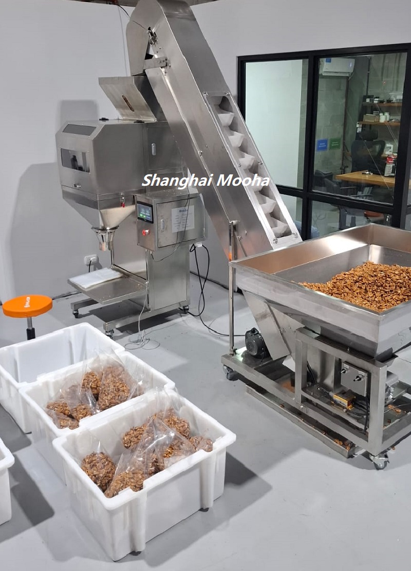 Semi Automatic Sunflower Seeds Cashew Pecans Almond Nuts Coffee Beans Bag Filler