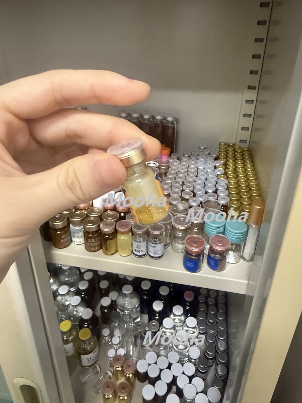 Integrated vial powder filling and capping machine process flow